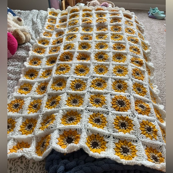 Sunflower 🌻 crochet throw - Picture 4 of 5